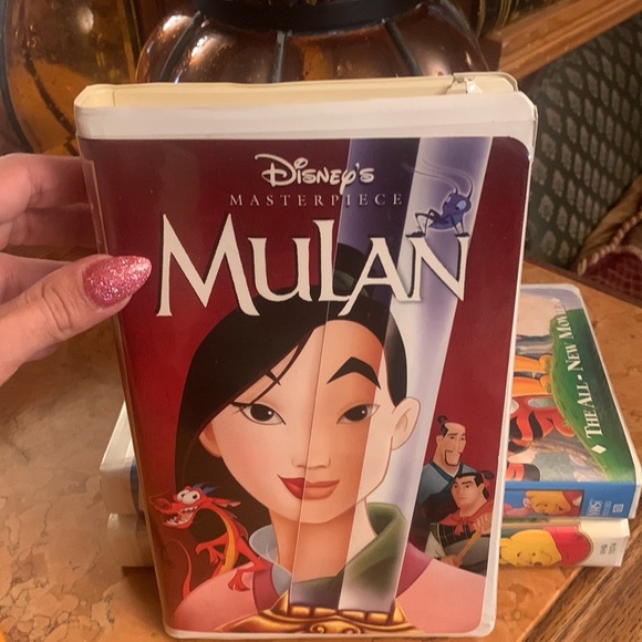 6 Walt Disney VHS Toy Story The Rescuers Oliver & Company Mulan Winnie the Pooh - Picture 10 of 13